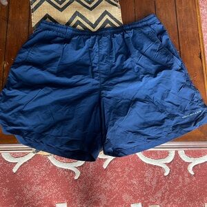 Navy blue Columbia PFG shorts - XL